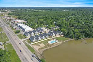 1319 W Main St, Gun Barrel City, TX 75156 - Photo 2