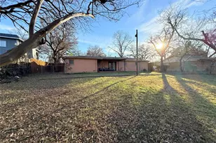 7013 Meadowbrook Dr, Fort Worth, TX 76112 - Photo 36