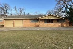 7013 Meadowbrook Dr, Fort Worth, TX 76112 - Photo 1