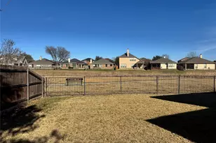 436 Baverton Ln, Fort Worth, TX 76052 - Photo 10