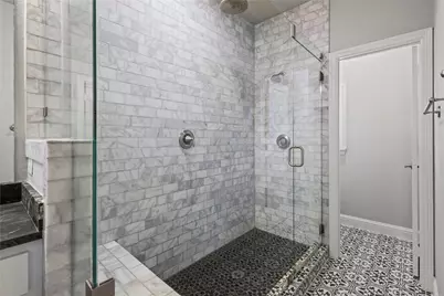 568 Courtyard Lane, Irving, TX 75039 - Photo 18