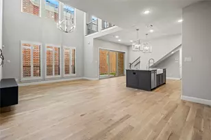 568 Courtyard Ln, Irving, TX 75039 - Photo 8