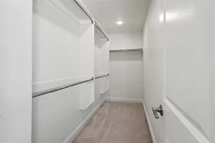 568 Courtyard Ln, Irving, TX 75039 - Photo 24