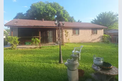 326 E Ferndale Lane, Grand Prairie, TX 75052 - Photo 24