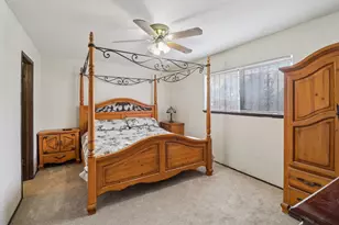 326 E Ferndale Ln, Grand Prairie, TX 75052 - Photo 14