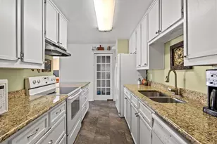 513 W Mc Lain Dr, Sherman, TX 75092 - Photo 6