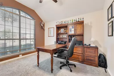 2435 Beachview Drive, Grand Prairie, TX 75054 - Photo 8