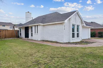 614 Eagle Trace Drive, Arlington, TX 76018 - Photo 2