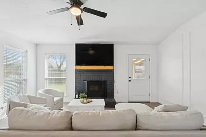 614 Eagle Trace Drive, Arlington, TX 76018 - Photo 10