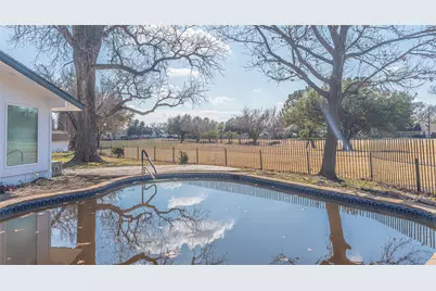 3640 Brookhaven Club Drive, Farmers Branch, TX 75234 - Photo 2