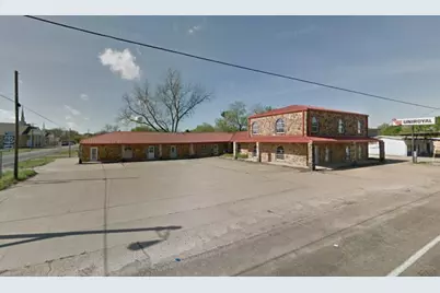 106 E Pine Street, Edgewood, TX 75117 - Photo 1