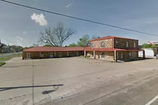 106 E Pine St, Edgewood, TX 75117 - Photo 1