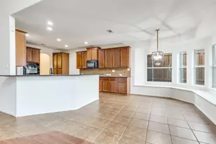 10237 Vintage Dr, Fort Worth, TX 76244 - Photo 4