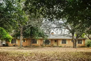 1608 N Houston School Rd, Lancaster, TX 75134 - Photo 1