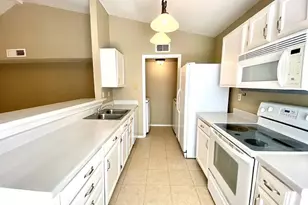 4618 Carr St, Lewisville, TX 75056 - Photo 6