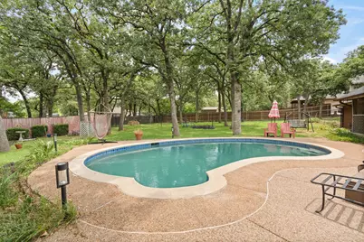 117 William Wallace Drive, Burleson, TX 76028 - Photo 2