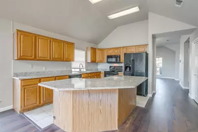 701 Cross Ridge Circle N, Fort Worth, TX 76120 - Photo 12