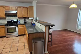 1722 Creekpoint Dr, Lewisville, TX 75067 - Photo 10