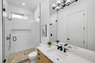 3832 Blue Trace Ln, Farmers Branch, TX 75244 - Photo 32