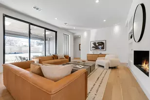 3832 Blue Trace Ln, Farmers Branch, TX 75244 - Photo 6