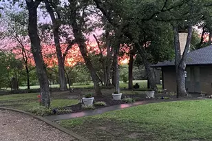 225 Timberline Ln, Southlake, TX 76092 - Photo 2