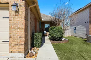 712 Rio Bravo Dr, Haslet, TX 76052 - Photo 4