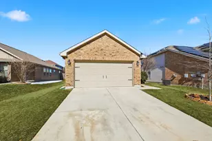 712 Rio Bravo Dr, Haslet, TX 76052 - Photo 2