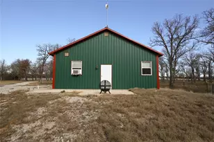 246 Silver Lakes Dr, Sunset, TX 76270 - Photo 2