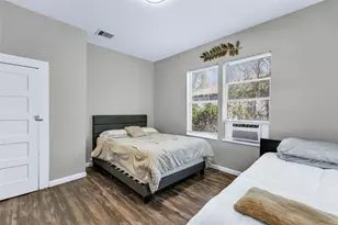 2623 Lenway St, Dallas, TX 75215 - Photo 8