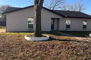 4232 Burly St, Forest Hill, TX 76119 - Photo 2