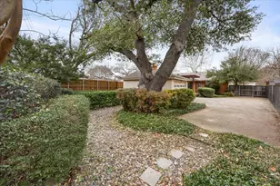 10524 Coleridge St, Dallas, TX 75218 - Photo 30