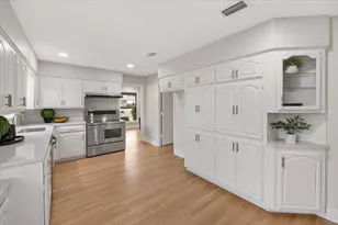 10524 Coleridge St, Dallas, TX 75218 - Photo 24