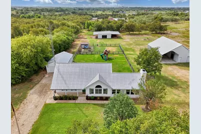 2152 Sommerfeld Drive, Waco, TX 76705 - Photo 2