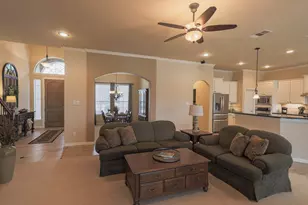 8008 Comstock Dr, Arlington, TX 76001 - Photo 2