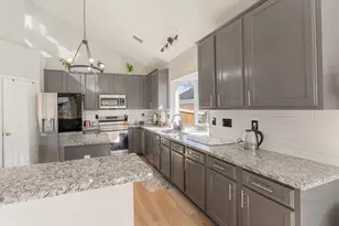 2236 Grinelle Dr, Plano, TX 75025 - Photo 10