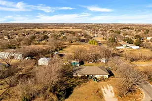 701 Keaton Road S, Sanger, TX 76266 - Photo 8
