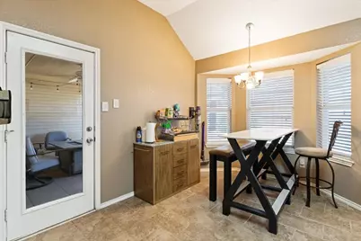 905 Forest Hollow Drive, Hurst, TX 76053 - Photo 16