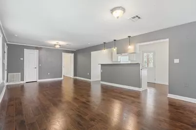 102 E Southland Avenue, Marlin, TX 76661 - Photo 6