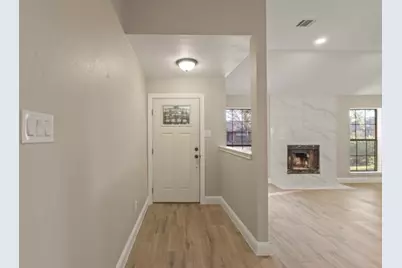 1129 Harvest Hill Lane, Lancaster, TX 75146 - Photo 2