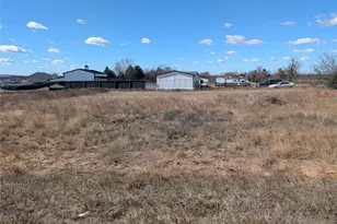 274 Victory Dr, Mabank, TX 75147 - Photo 1