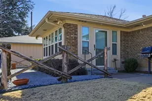 500 Cheyenne Ct S, Irving, TX 75062 - Photo 38