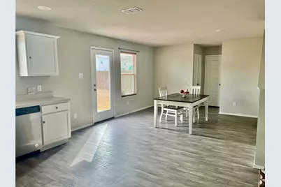 856 Towngreen Drive, Cleburne, TX 76031 - Photo 8