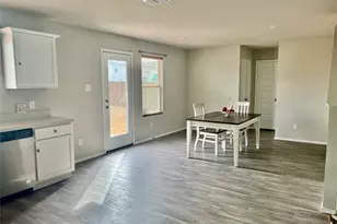 856 Towngreen Dr, Cleburne, TX 76031 - Photo 8