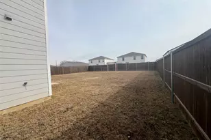 856 Towngreen Dr, Cleburne, TX 76031 - Photo 24