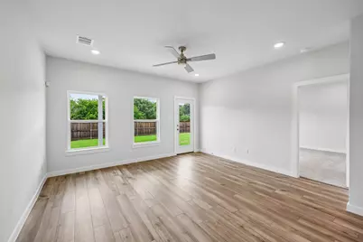 725 Vineyard Way, Forney, TX 75126 - Photo 4
