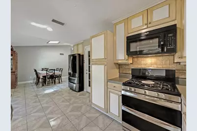 1401 Williamsburg Drive, Plano, TX 75074 - Photo 8