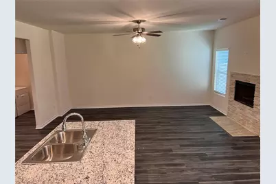 716 E 5th Street, Bonham, TX 75418 - Photo 8