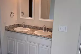 716 E 5th St, Bonham, TX 75418 - Photo 14