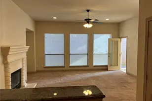 817 La Cima, Irving, TX 75039 - Photo 10