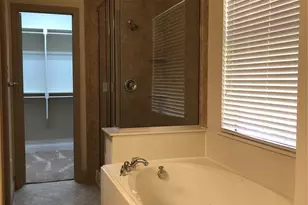 817 La Cima, Irving, TX 75039 - Photo 6